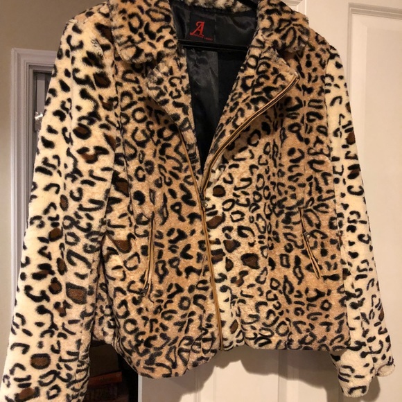 Adrienne Landau Jackets & Blazers - Faux fur leopard jacket beautiful size xl /14